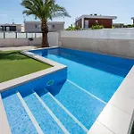 Casa Bos Palm Tree With Pool