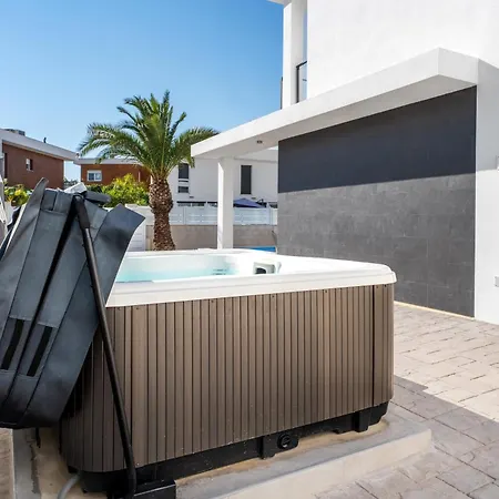 Βίλα Casa Bos Palm Tree With Pool Gran Alacant