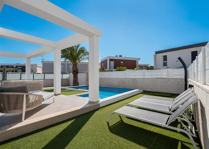 Casa Bos Palm Tree With Pool